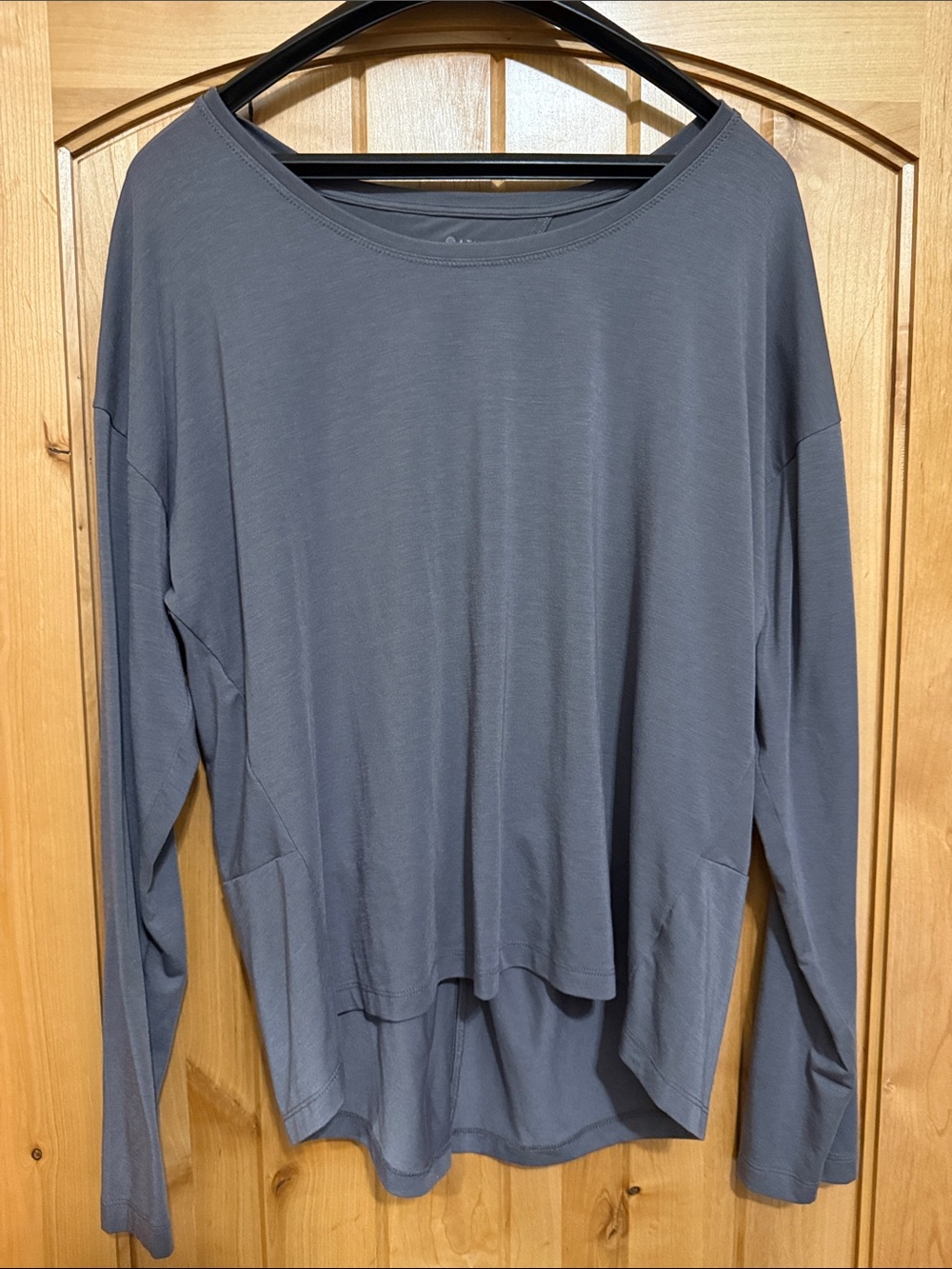 Athleta Slate Gray Relaxed Scoop-Neck Long Sleeve Top